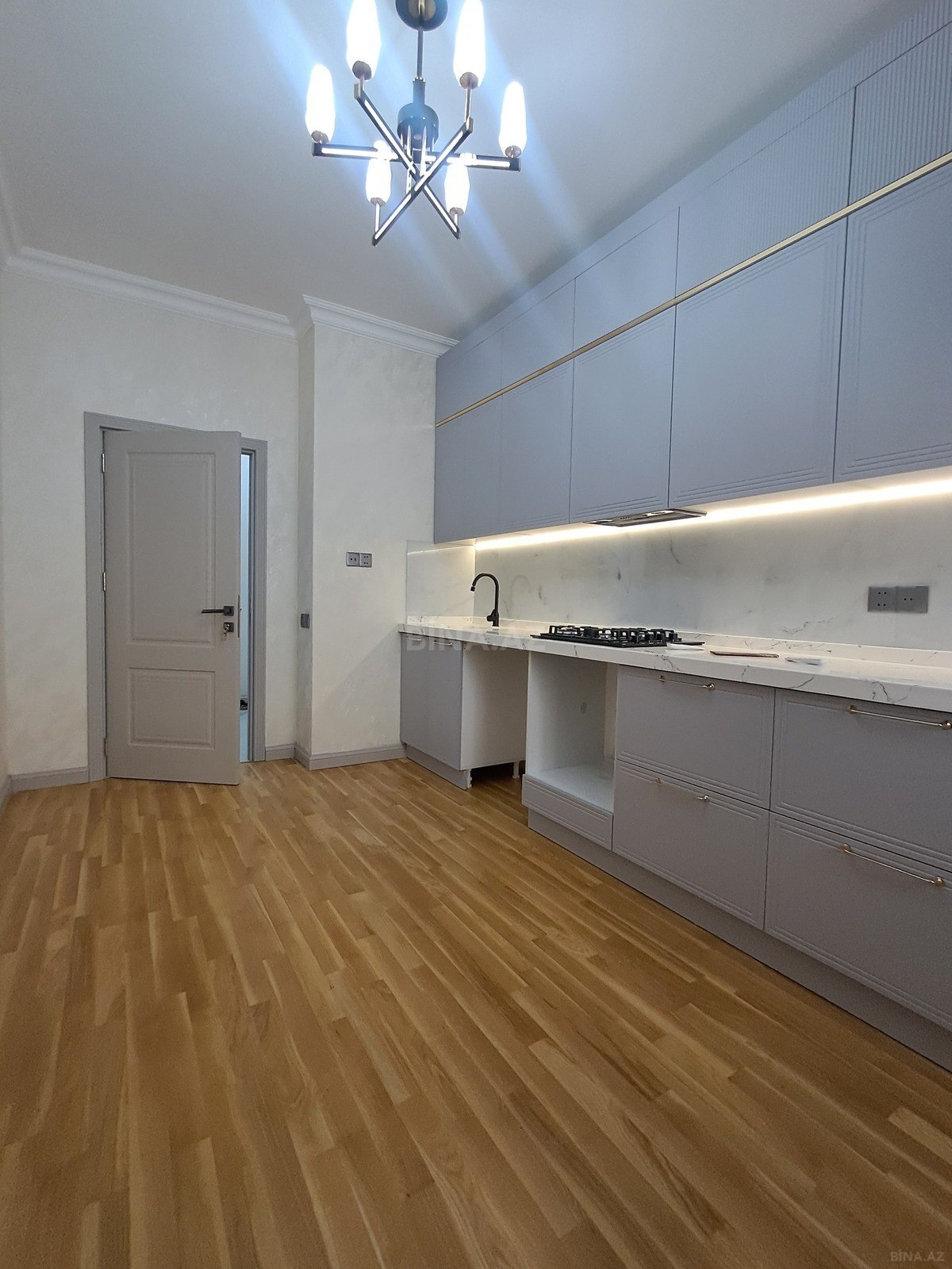 2 otaqlı Yeni tikili, 8 Noyabr m., Bakı