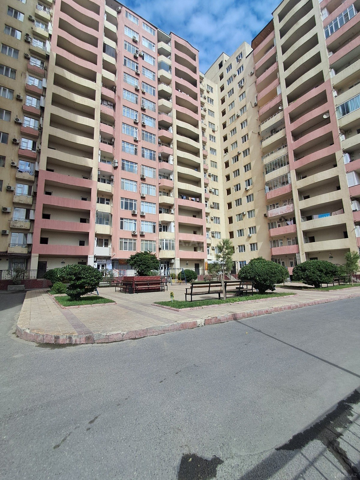 2 otaqlı Yeni tikili, 8 Noyabr m., Bakı