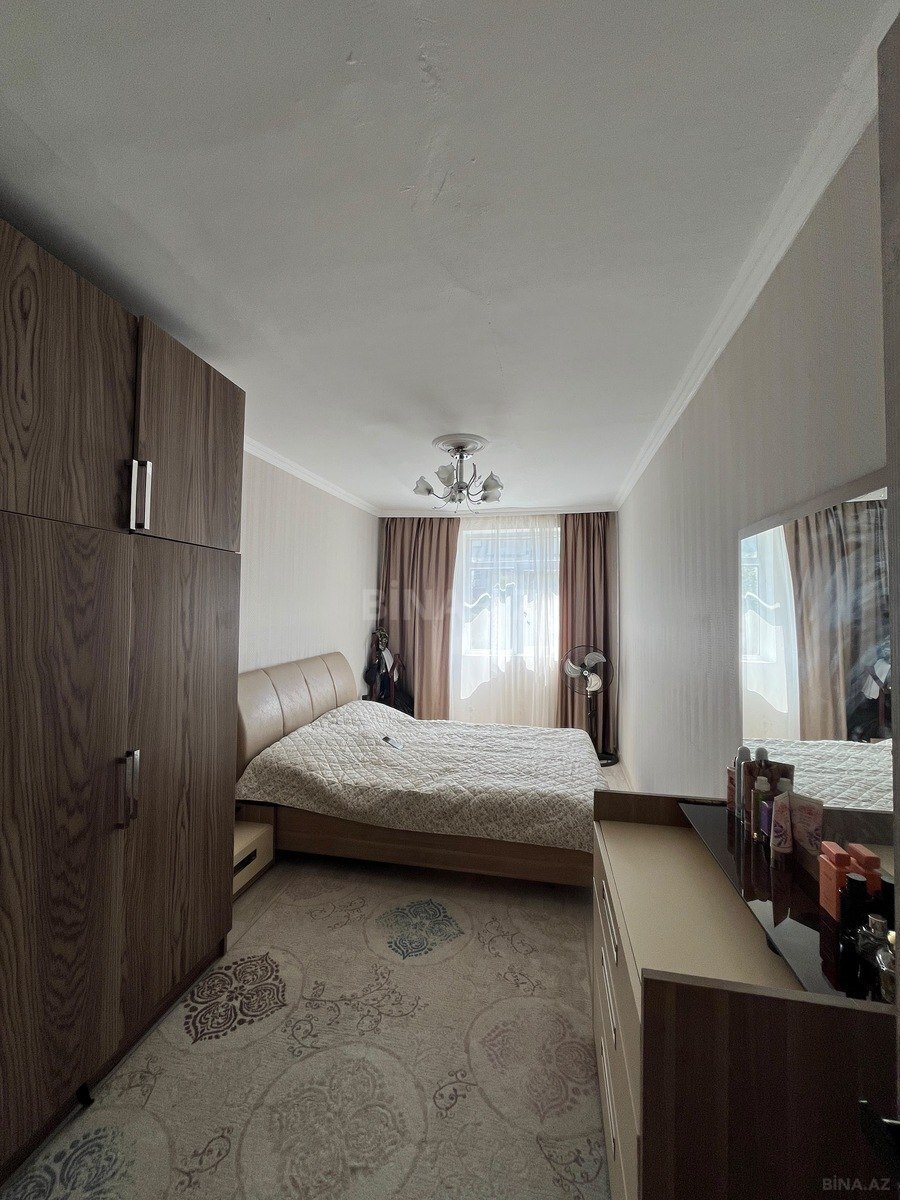 2 otaqlı Köhnə tikili, Elmlər Akademiyası m., Bakı