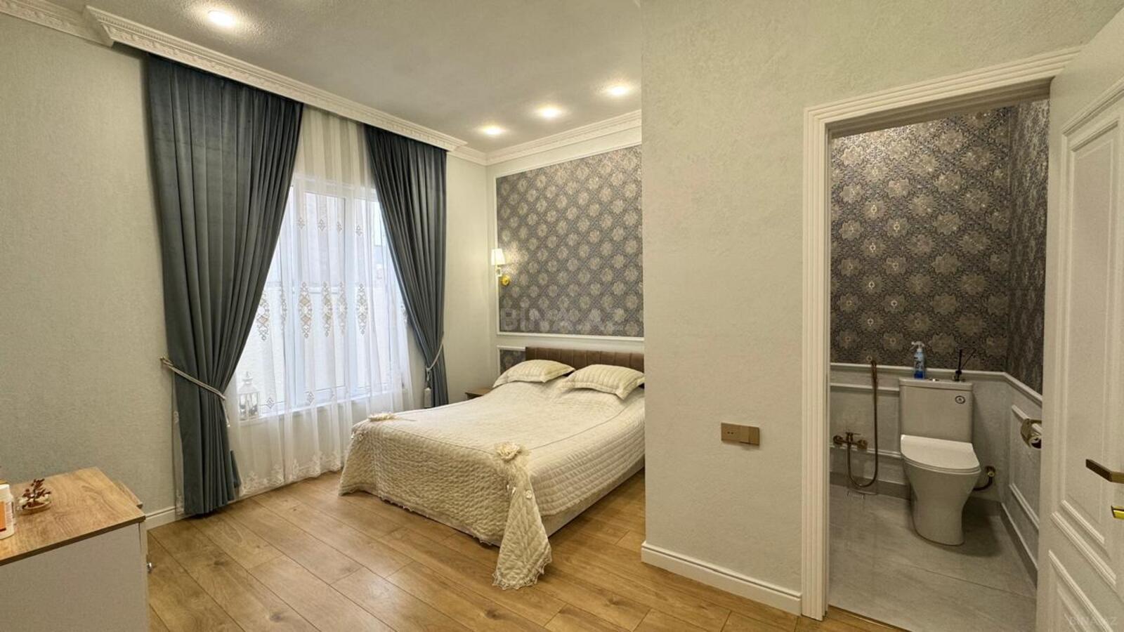 4 otaqlı Həyət evi/Bağ evi, Novxanı q., Bakı