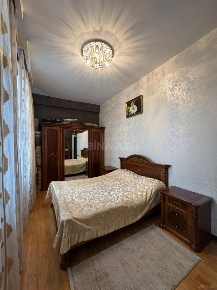 4 otaqlı Yeni tikili, İnşaatçılar m., Bakı