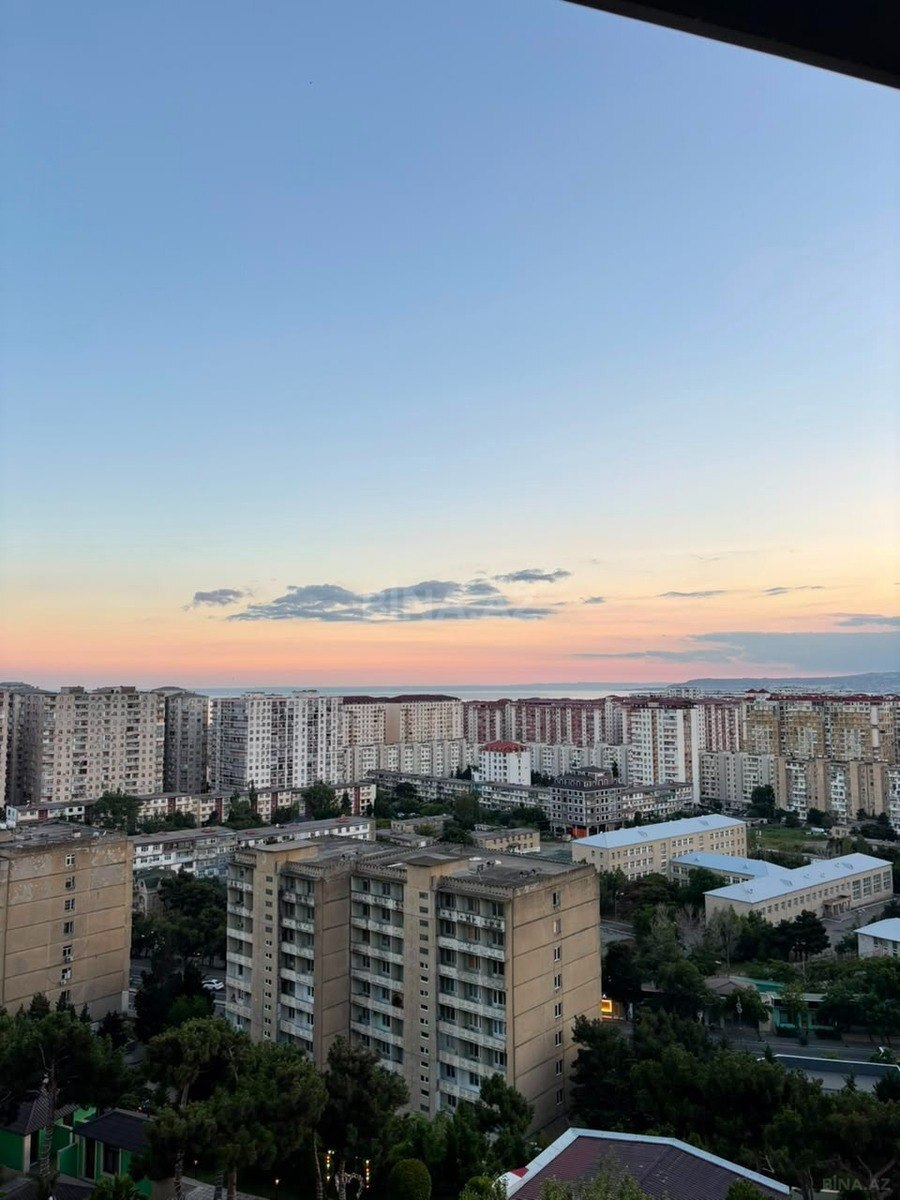 3 otaqlı Köhnə tikili, Həzi Aslanov m., Bakı