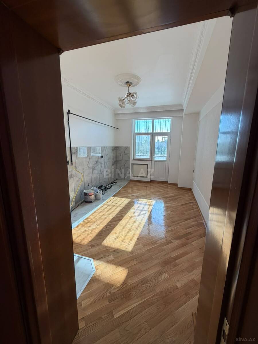 3 otaqlı Yeni tikili, Neftçilər m., Bakı