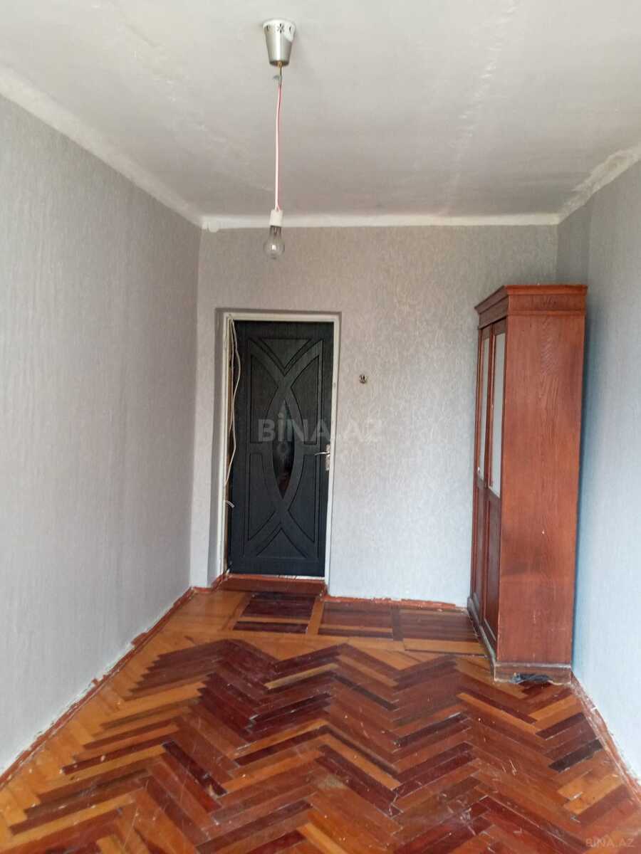 3 otaqlı Köhnə tikili, Elmlər Akademiyası m., Bakı