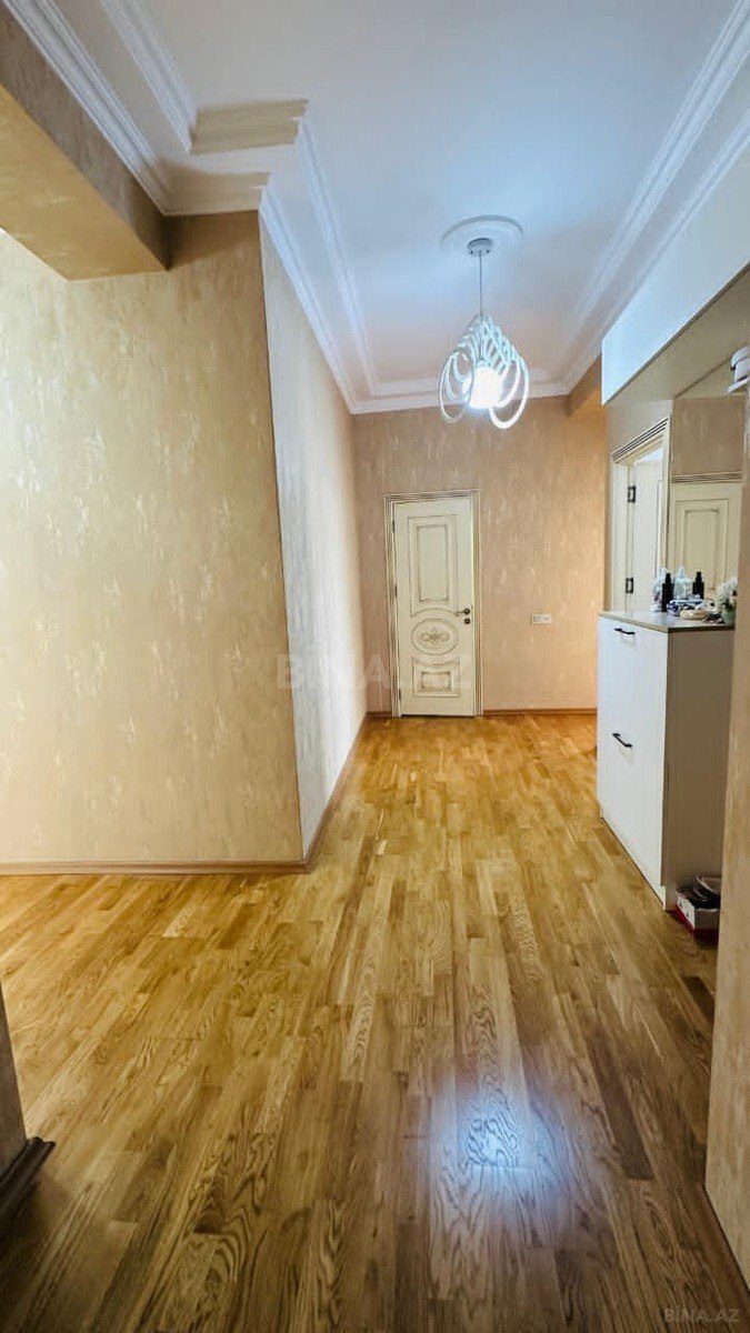 3 otaqlı Yeni tikili, Neftçilər m., Bakı