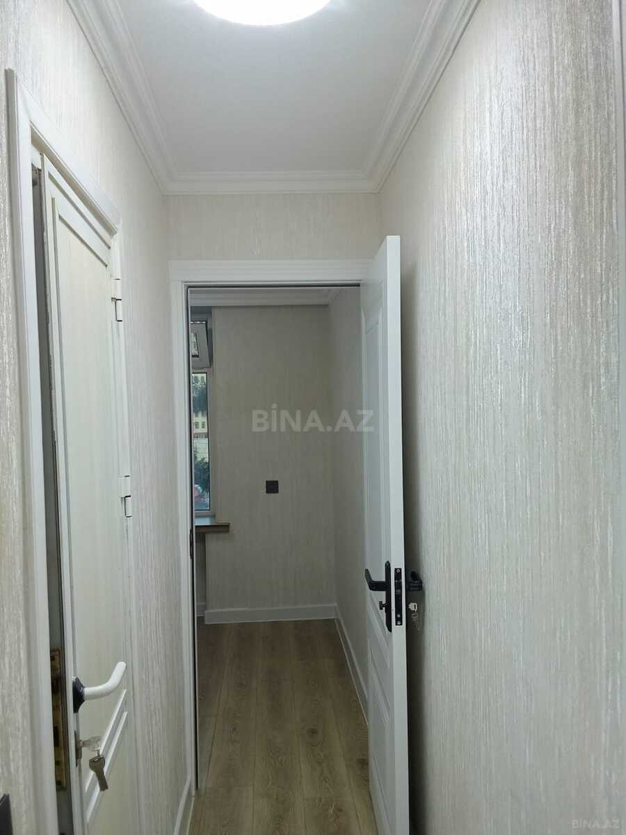 2 otaqlı Köhnə tikili, Elmlər Akademiyası m., Bakı