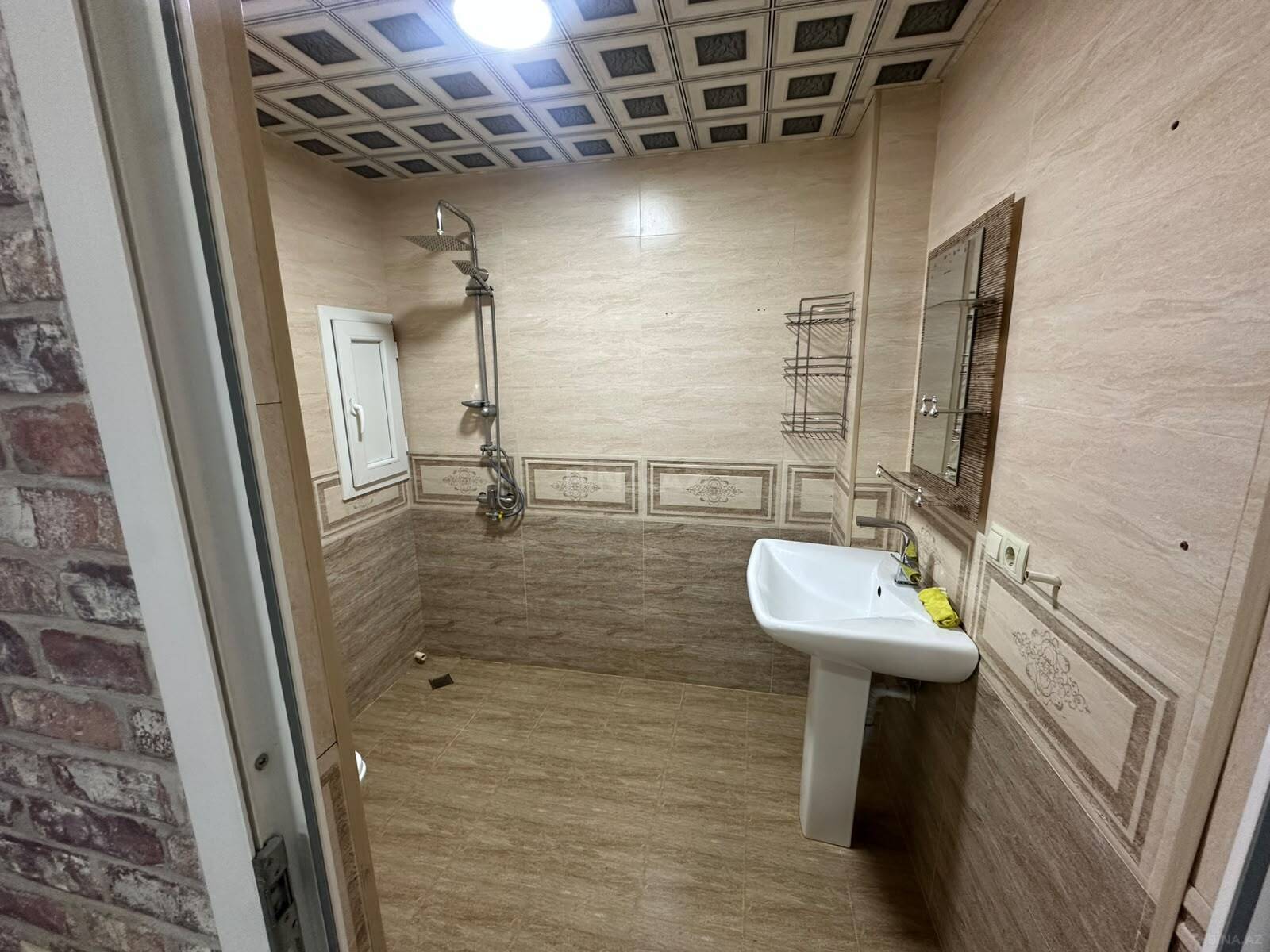 2 otaqlı Yeni tikili, Xırdalan
