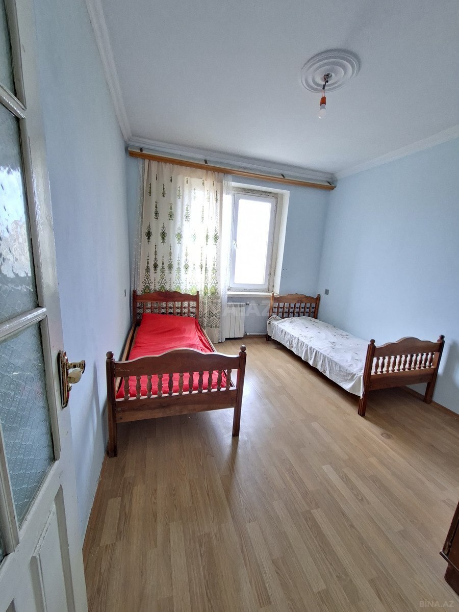 2 otaqlı Köhnə tikili, İnşaatçılar m., Bakı