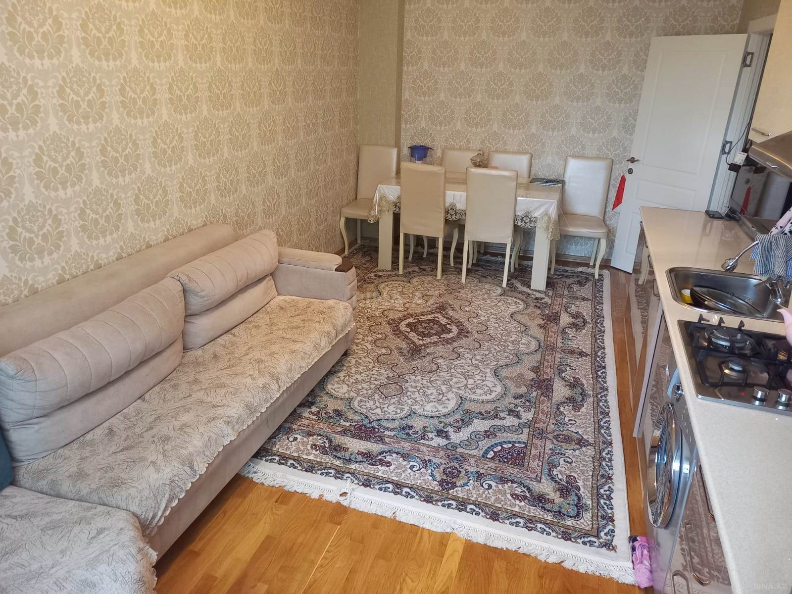 3 otaqlı Yeni tikili, Xırdalan