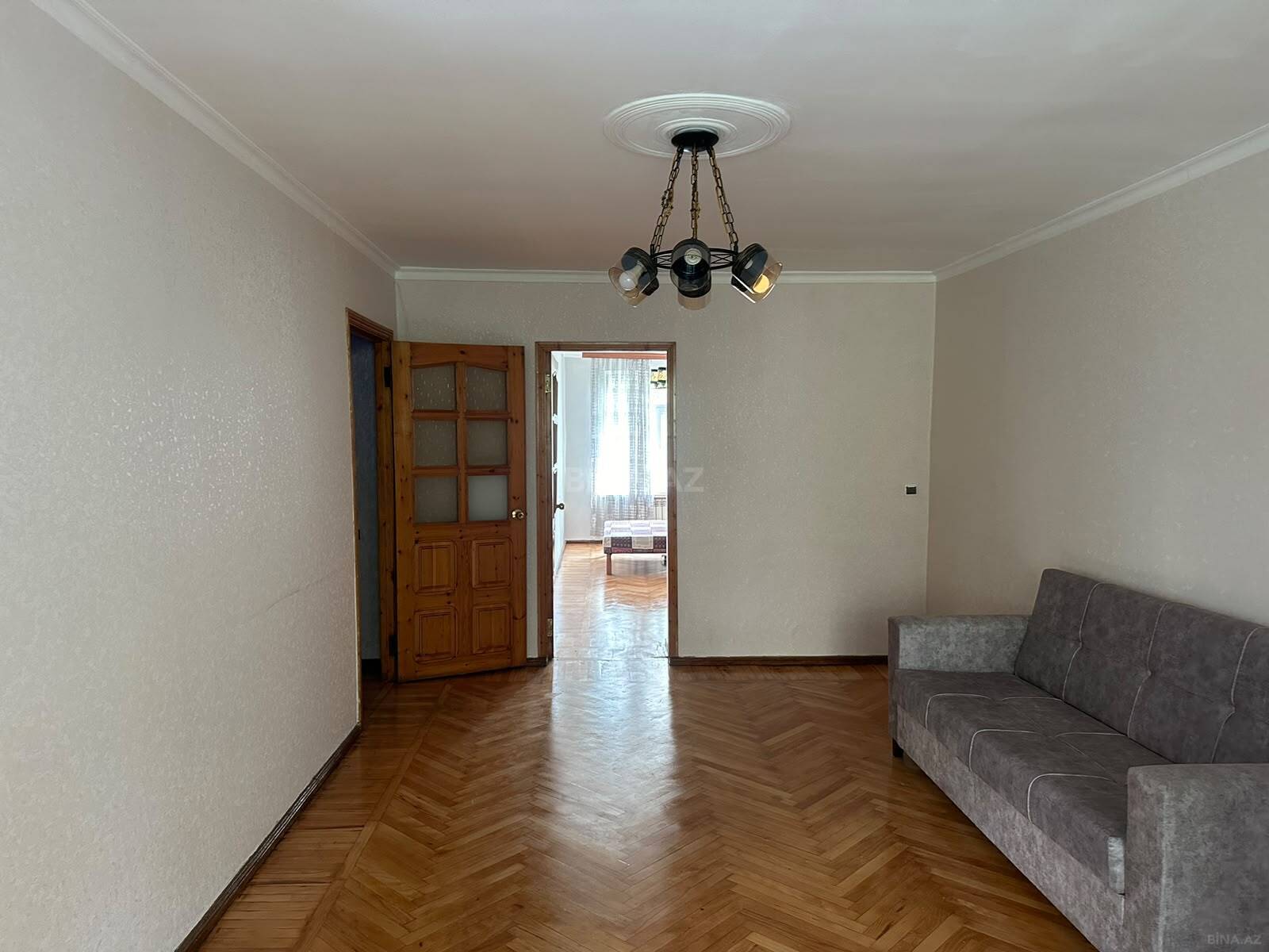 2 otaqlı Köhnə tikili, İnşaatçılar m., Bakı