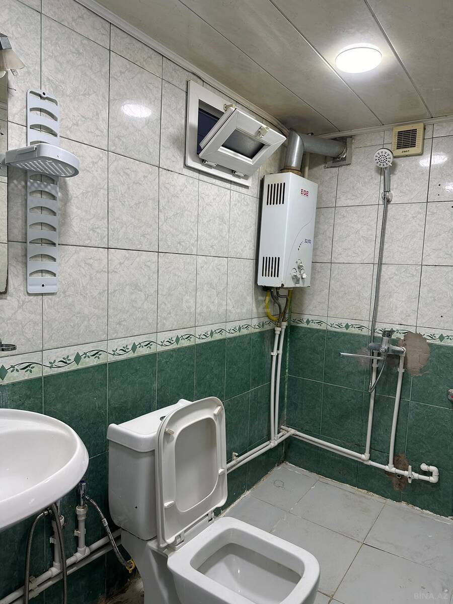 2 otaqlı Köhnə tikili, İnşaatçılar m., Bakı