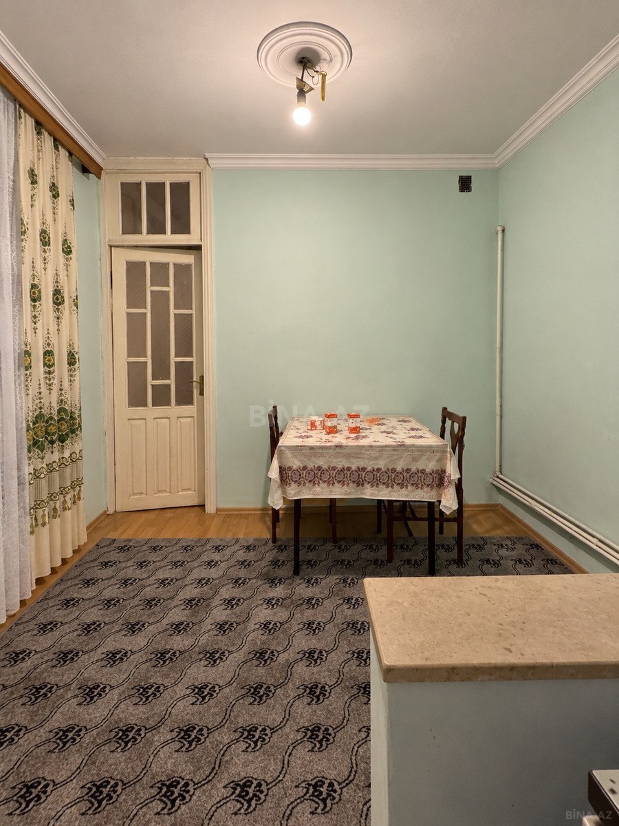 2 otaqlı Köhnə tikili, İnşaatçılar m., Bakı