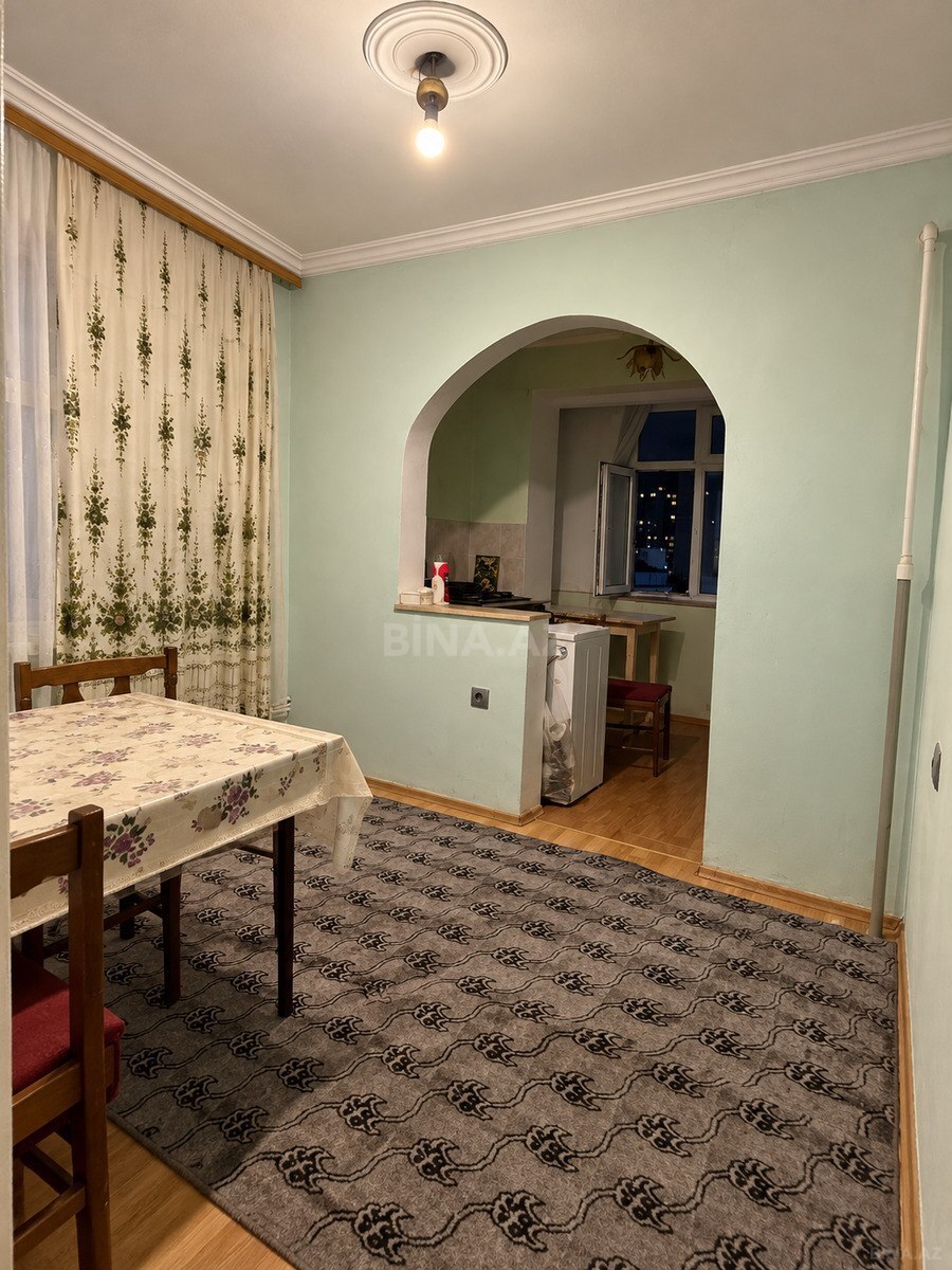 2 otaqlı Köhnə tikili, İnşaatçılar m., Bakı