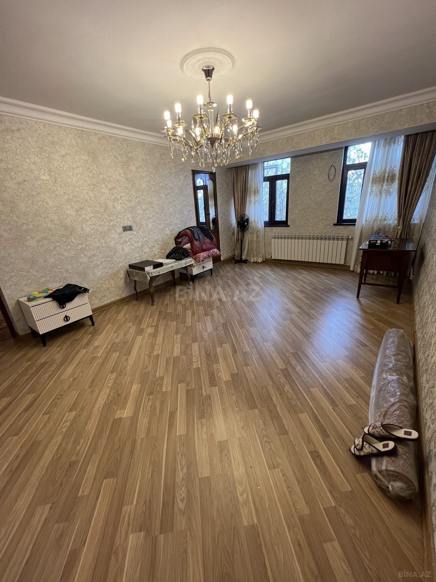 4 otaqlı Köhnə tikili, Azadlıq Prospekti m., Bakı