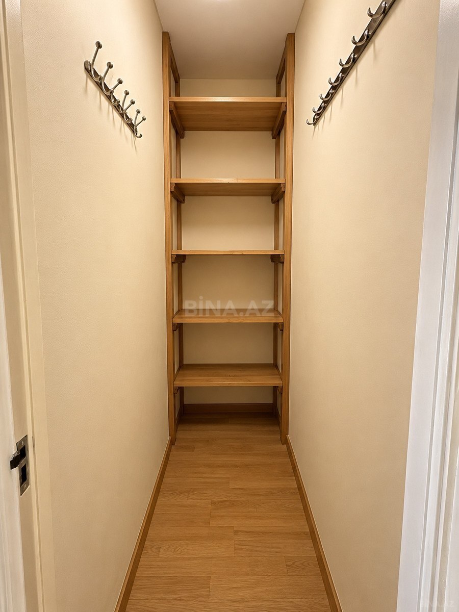 2 otaqlı Köhnə tikili, İnşaatçılar m., Bakı