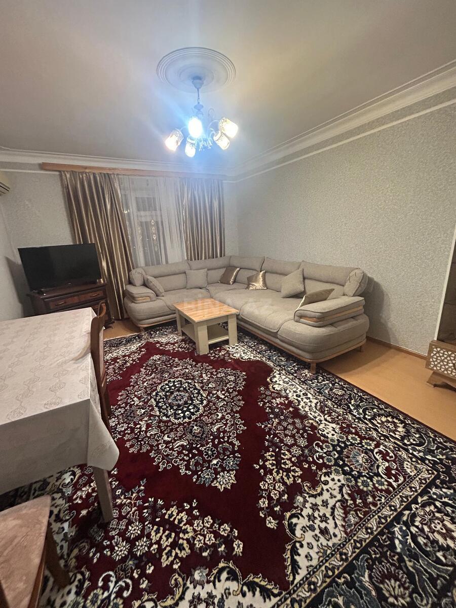 3 otaqlı Köhnə tikili, Azadlıq Prospekti m., Bakı