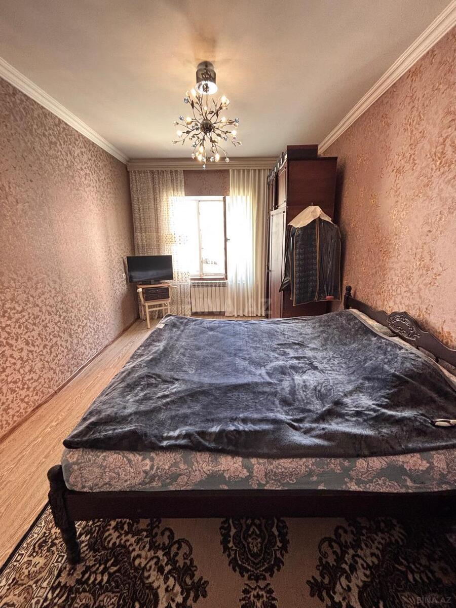 3 otaqlı Köhnə tikili, Yeni Günəşli q., Bakı