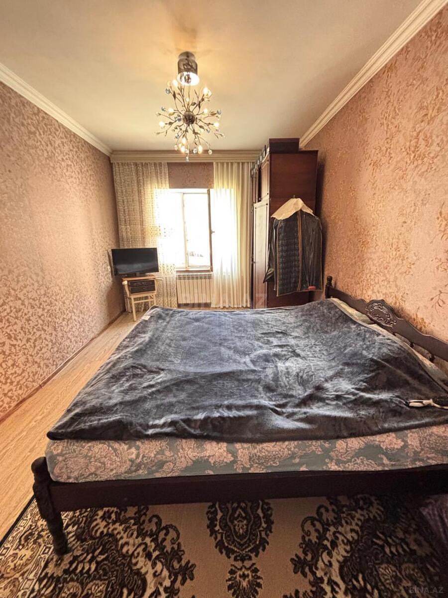 3 otaqlı Köhnə tikili, Yeni Günəşli q., Bakı