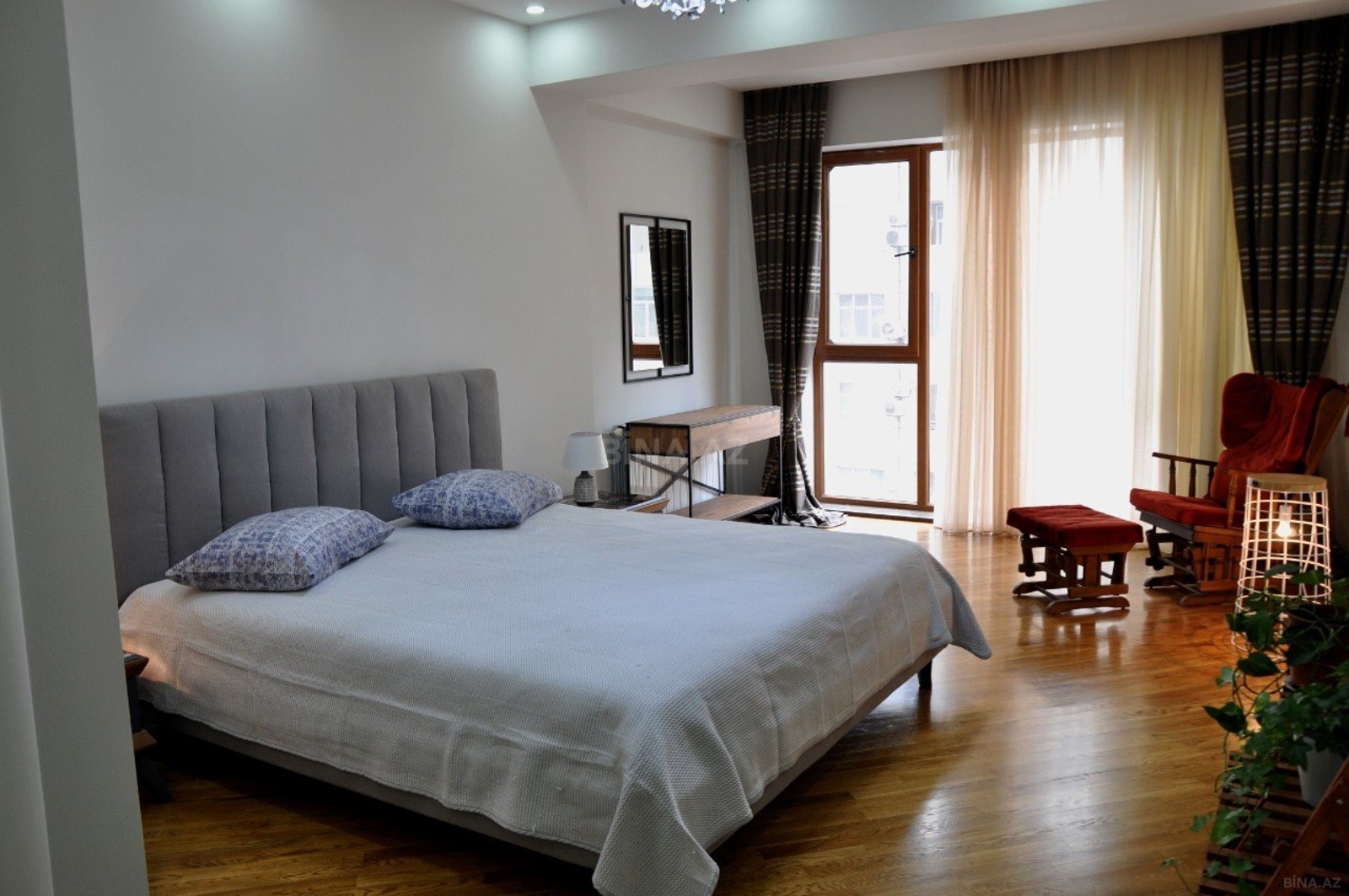 3 otaqlı Yeni tikili, Şah İsmayıl Xətai m., Bakı