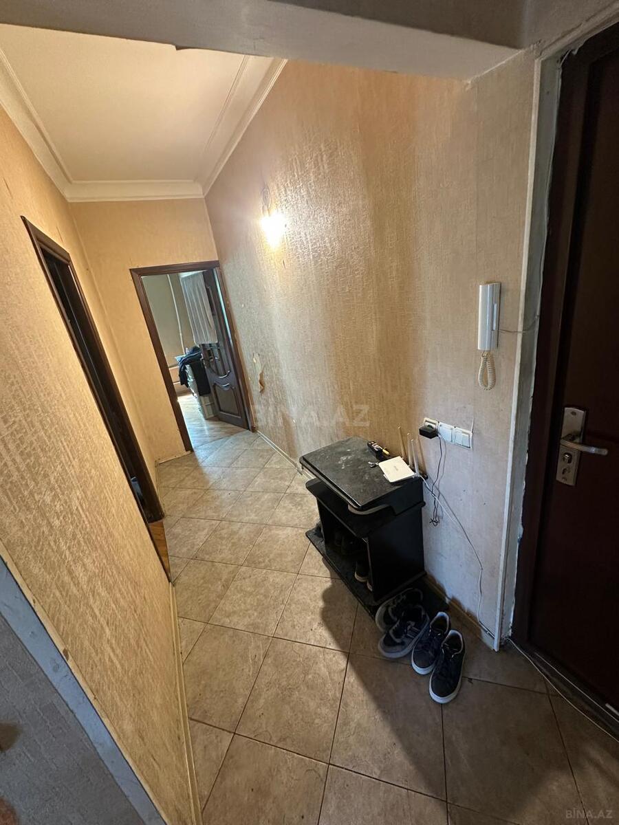 3 otaqlı Köhnə tikili, Elmlər Akademiyası m., Bakı