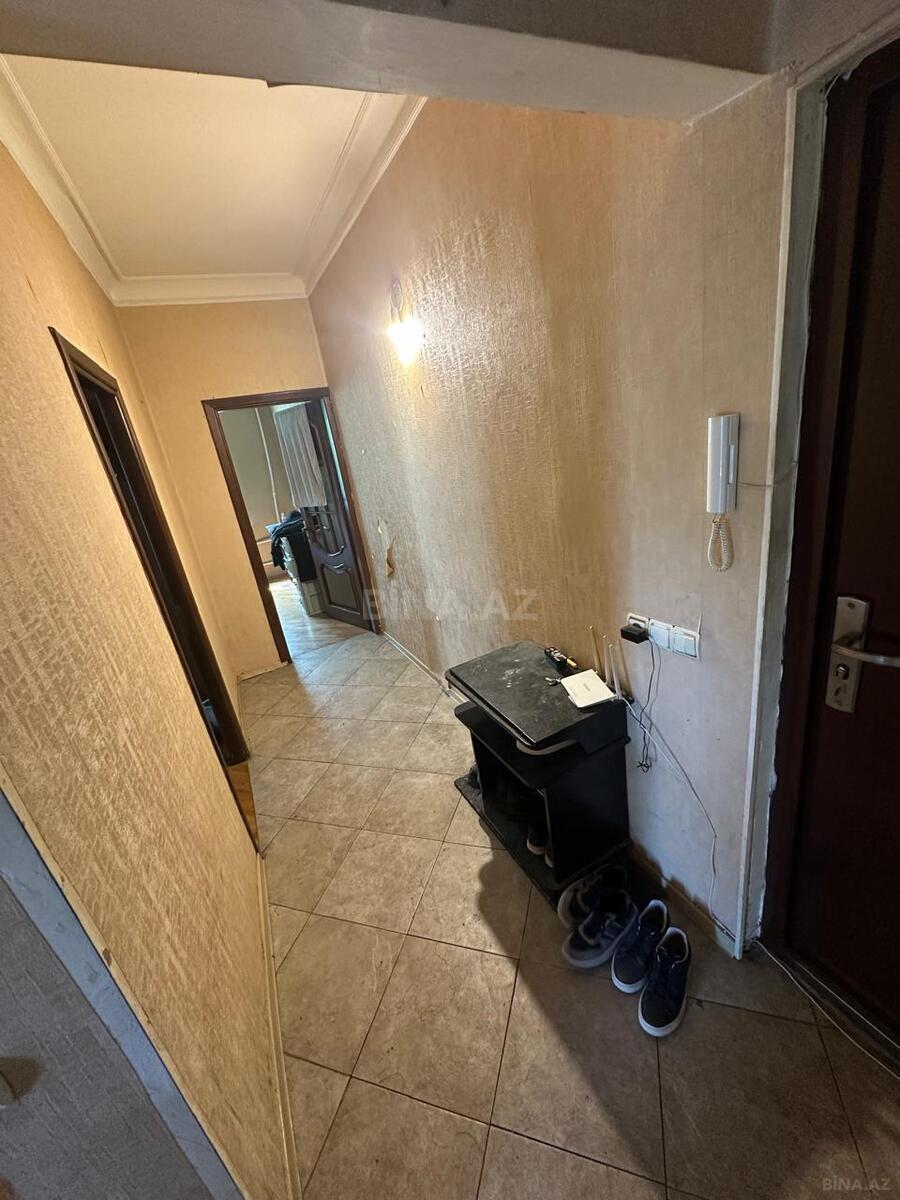 3 otaqlı Köhnə tikili, Elmlər Akademiyası m., Bakı