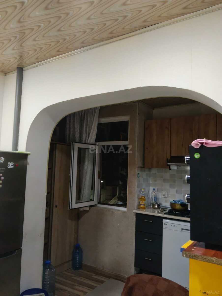 3 otaqlı Köhnə tikili, İnşaatçılar m., Bakı