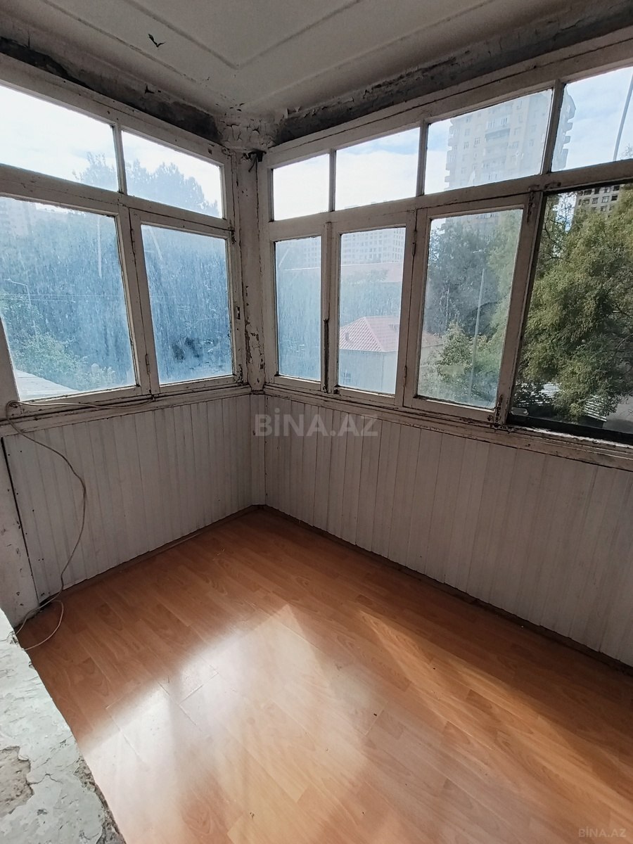 3 otaqlı Köhnə tikili, İnşaatçılar m., Bakı