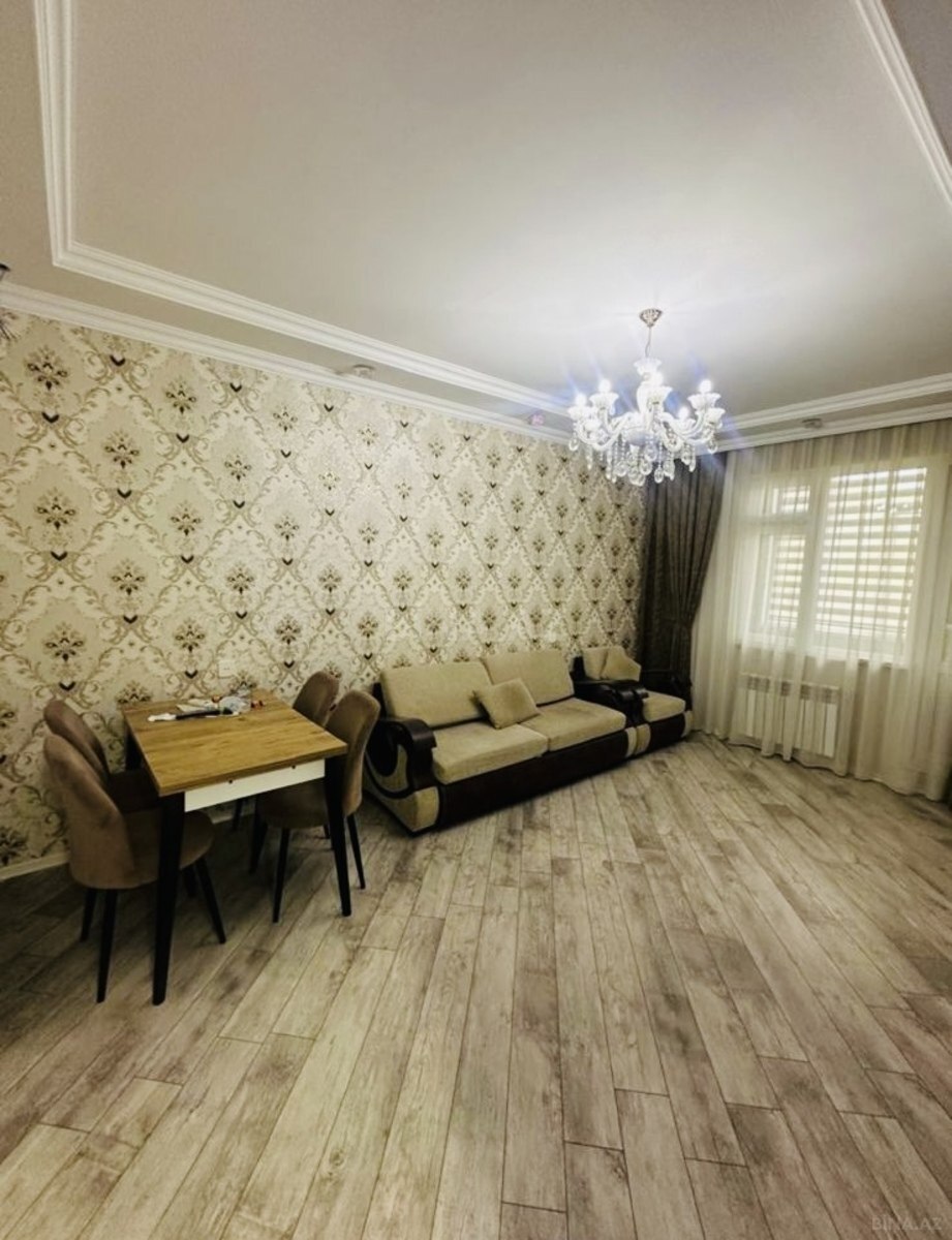 2 otaqlı Köhnə tikili, Memar Əcəmi m., Bakı