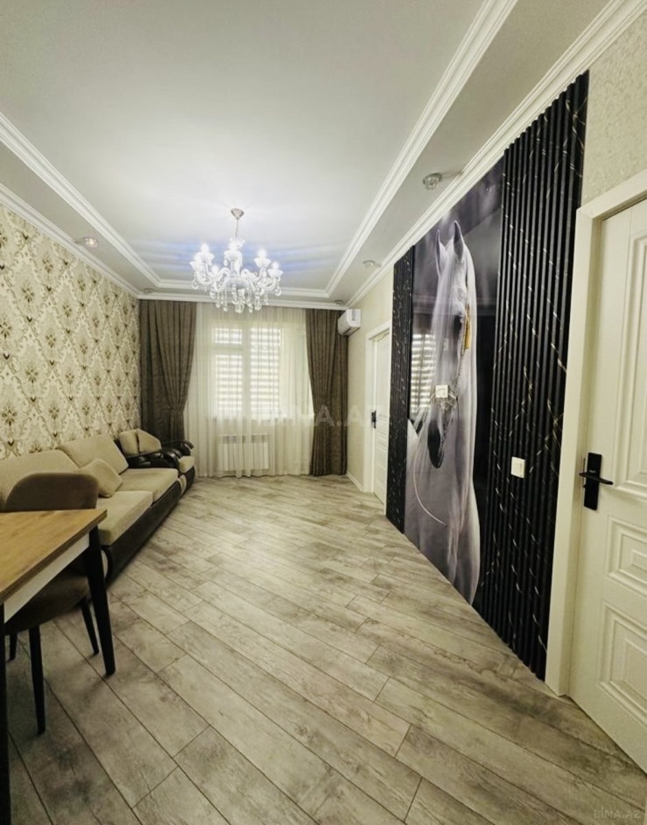 2 otaqlı Köhnə tikili, Memar Əcəmi m., Bakı