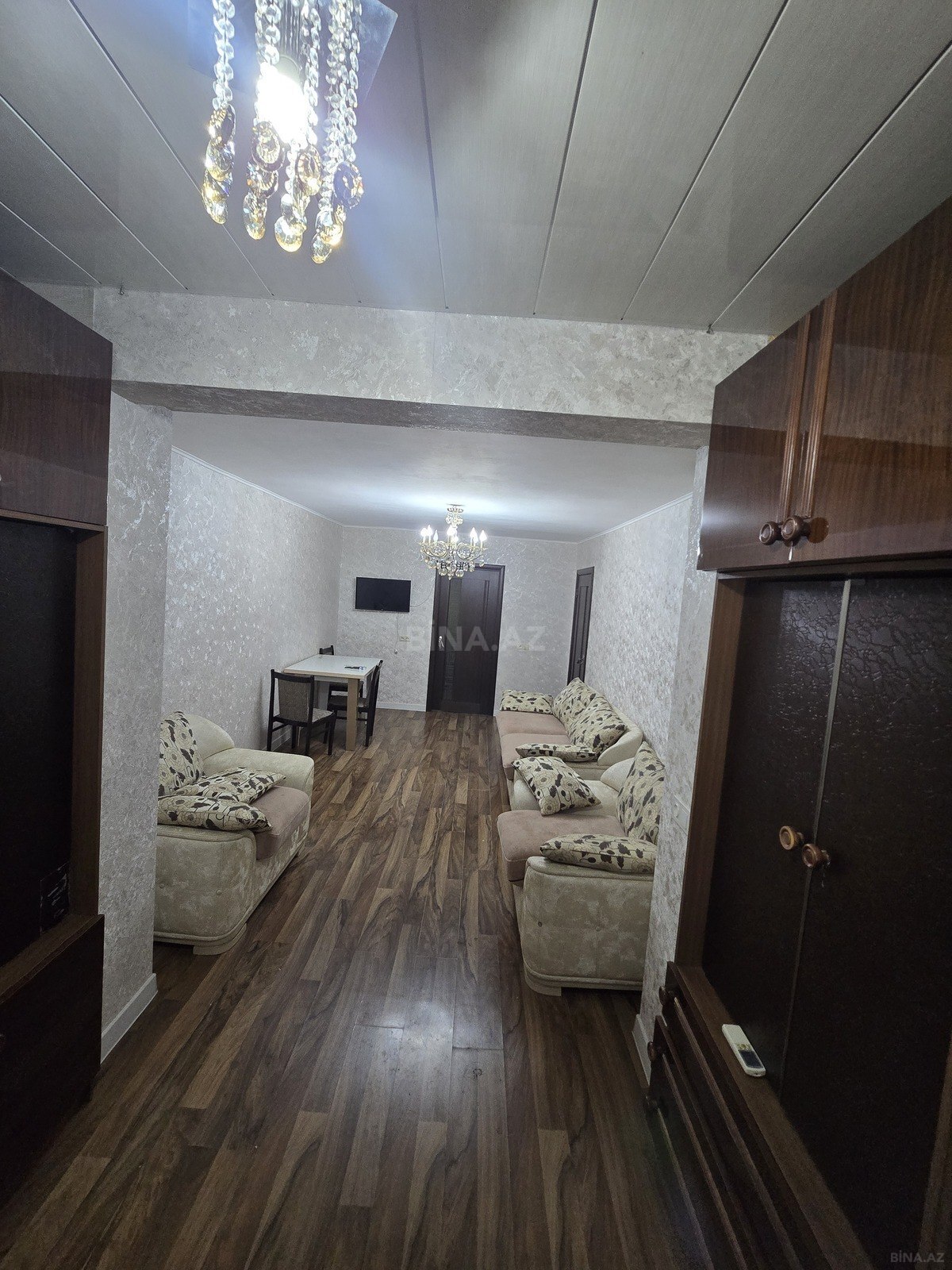 4 otaqlı mənzil kirayə verilir, Bakı