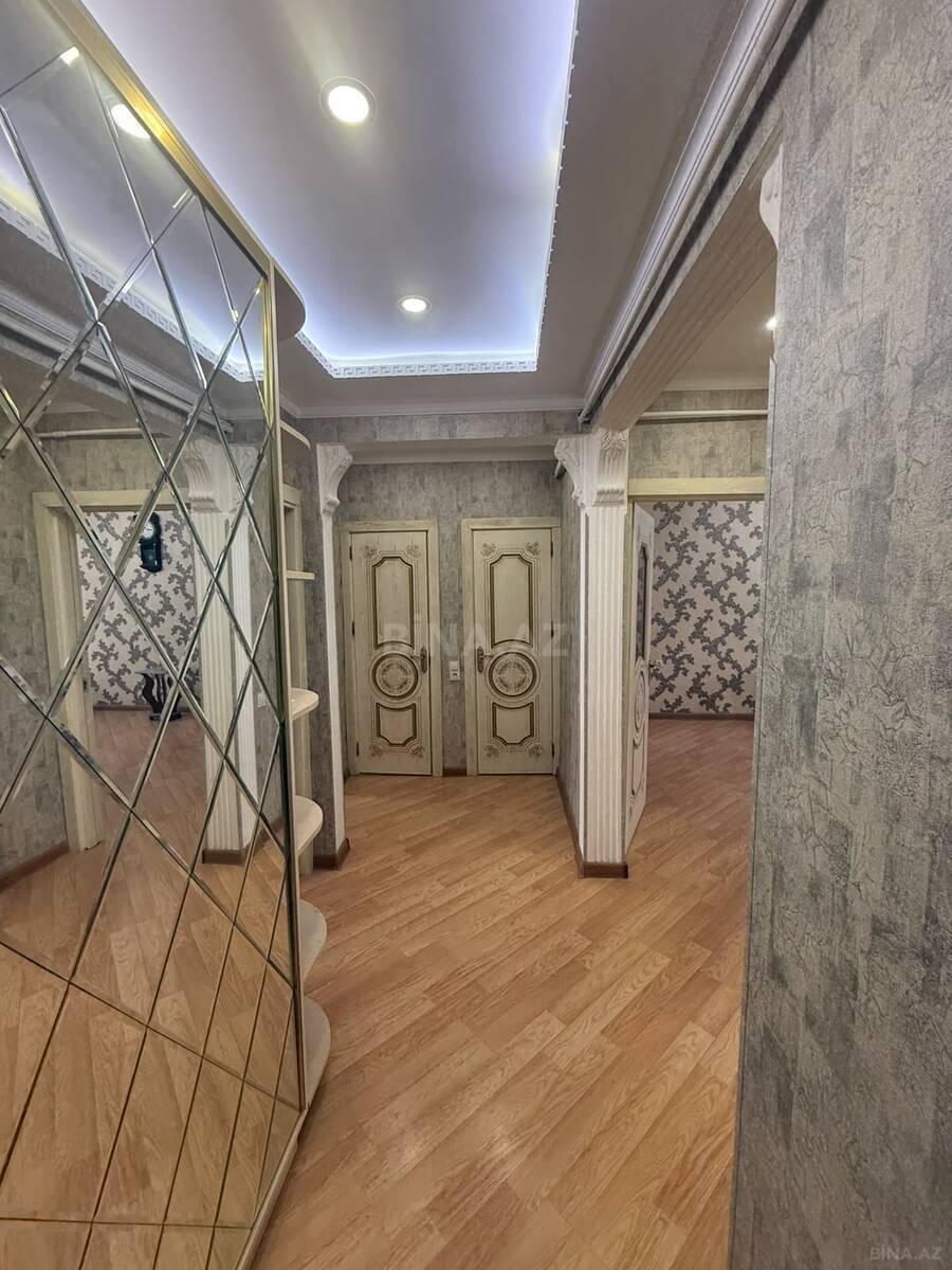 3 otaqlı Köhnə tikili, Xalqlar Dostluğu m., Bakı