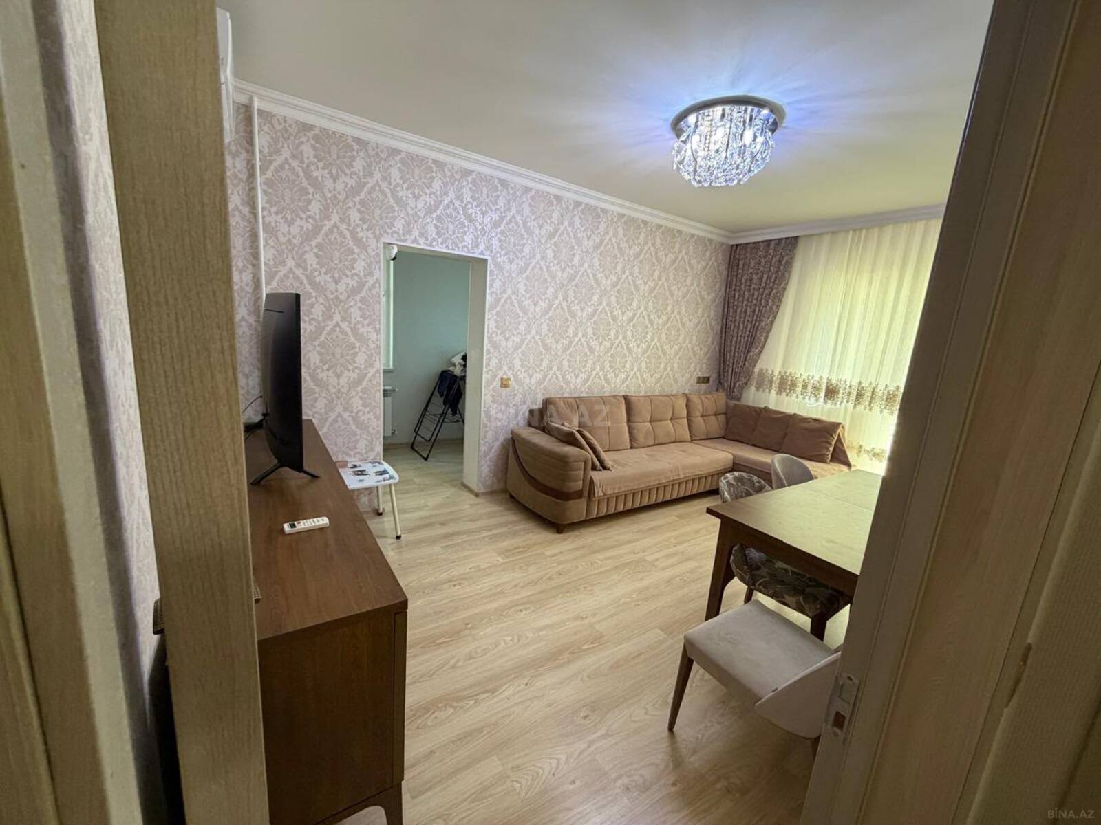 2 otaqlı Köhnə tikili, 8-ci mikrorayon q., Bakı