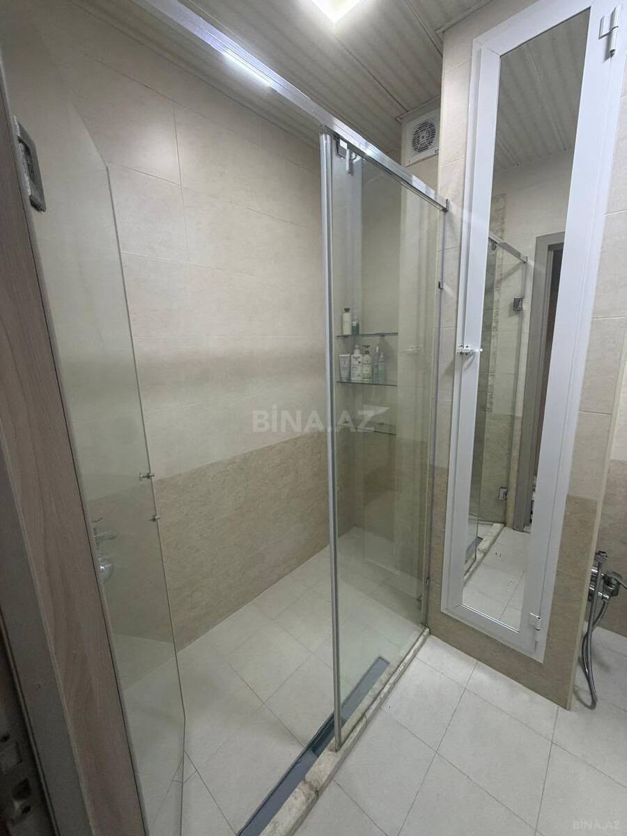 2 otaqlı Köhnə tikili, 8-ci mikrorayon q., Bakı