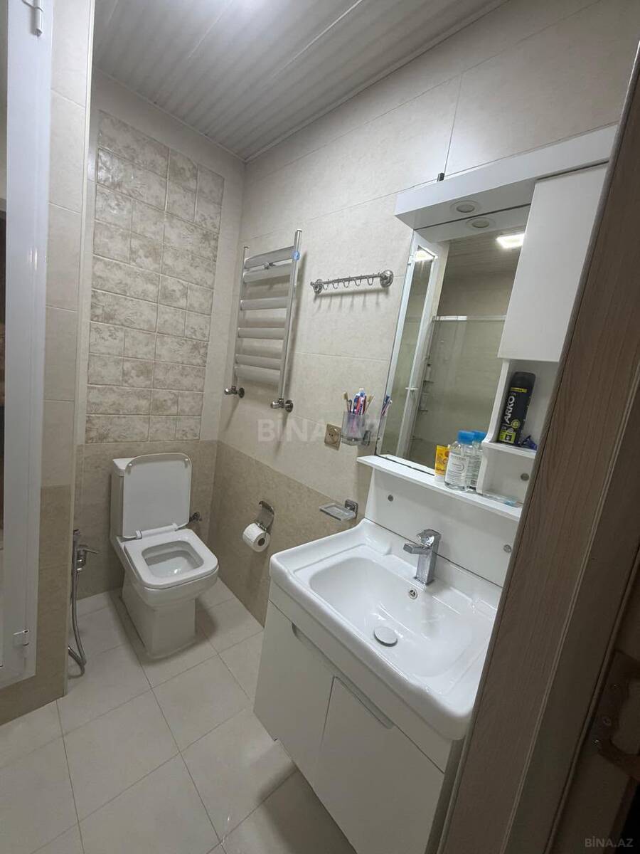 2 otaqlı Köhnə tikili, 8-ci mikrorayon q., Bakı