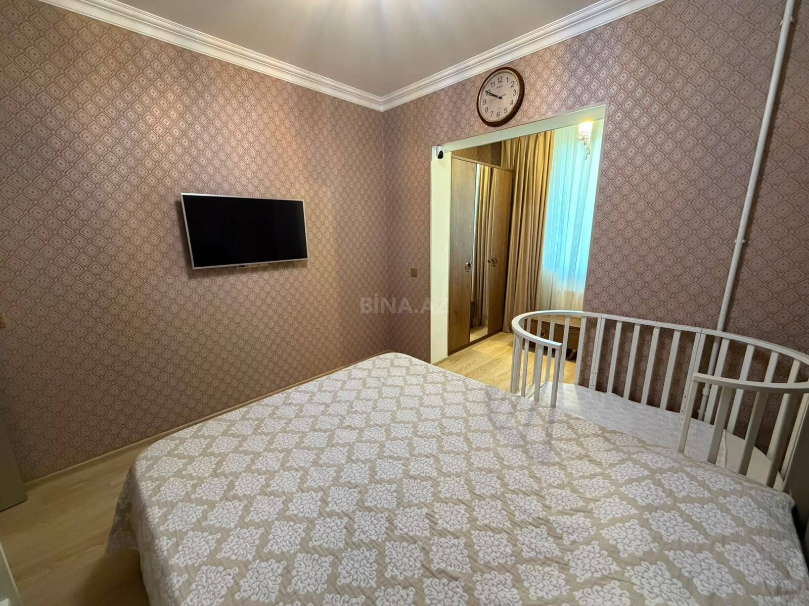 2 otaqlı Köhnə tikili, 8-ci mikrorayon q., Bakı
