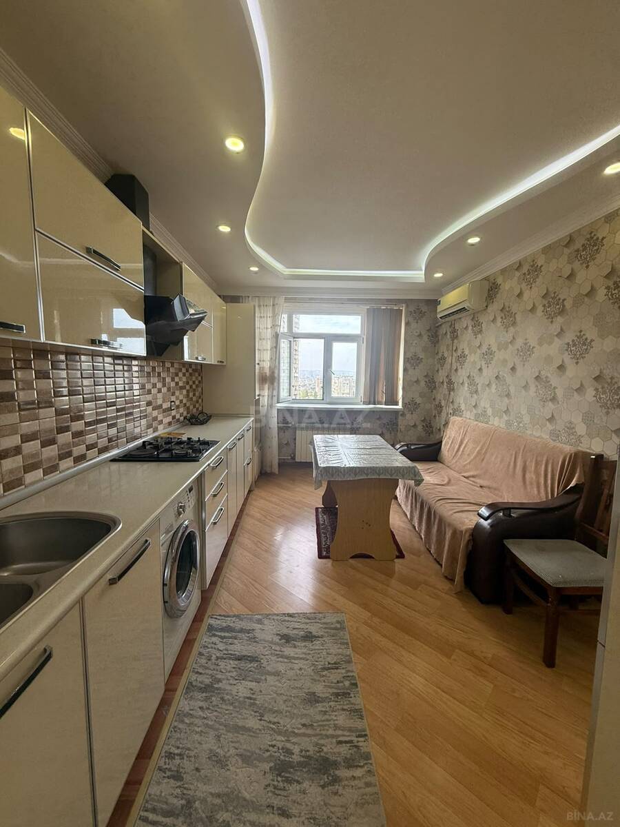 3 otaqlı Köhnə tikili, Xalqlar Dostluğu m., Bakı