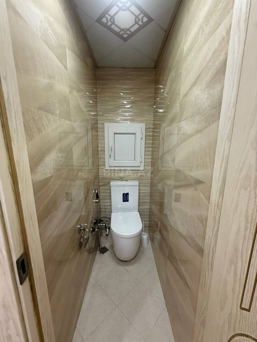 3 otaqlı Köhnə tikili, Xalqlar Dostluğu m., Bakı
