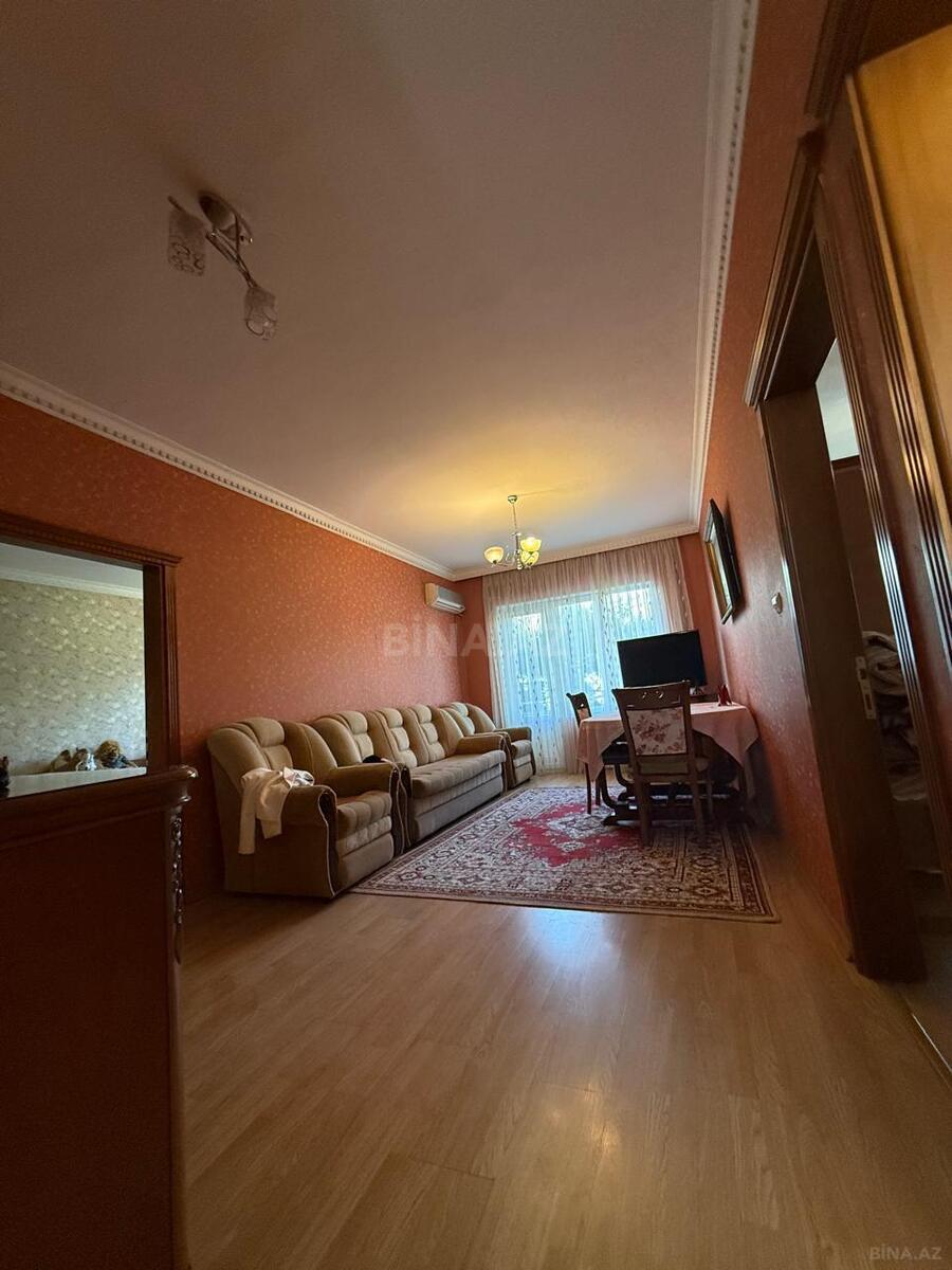 4 otaqlı Köhnə tikili, Əhmədli q., Bakı