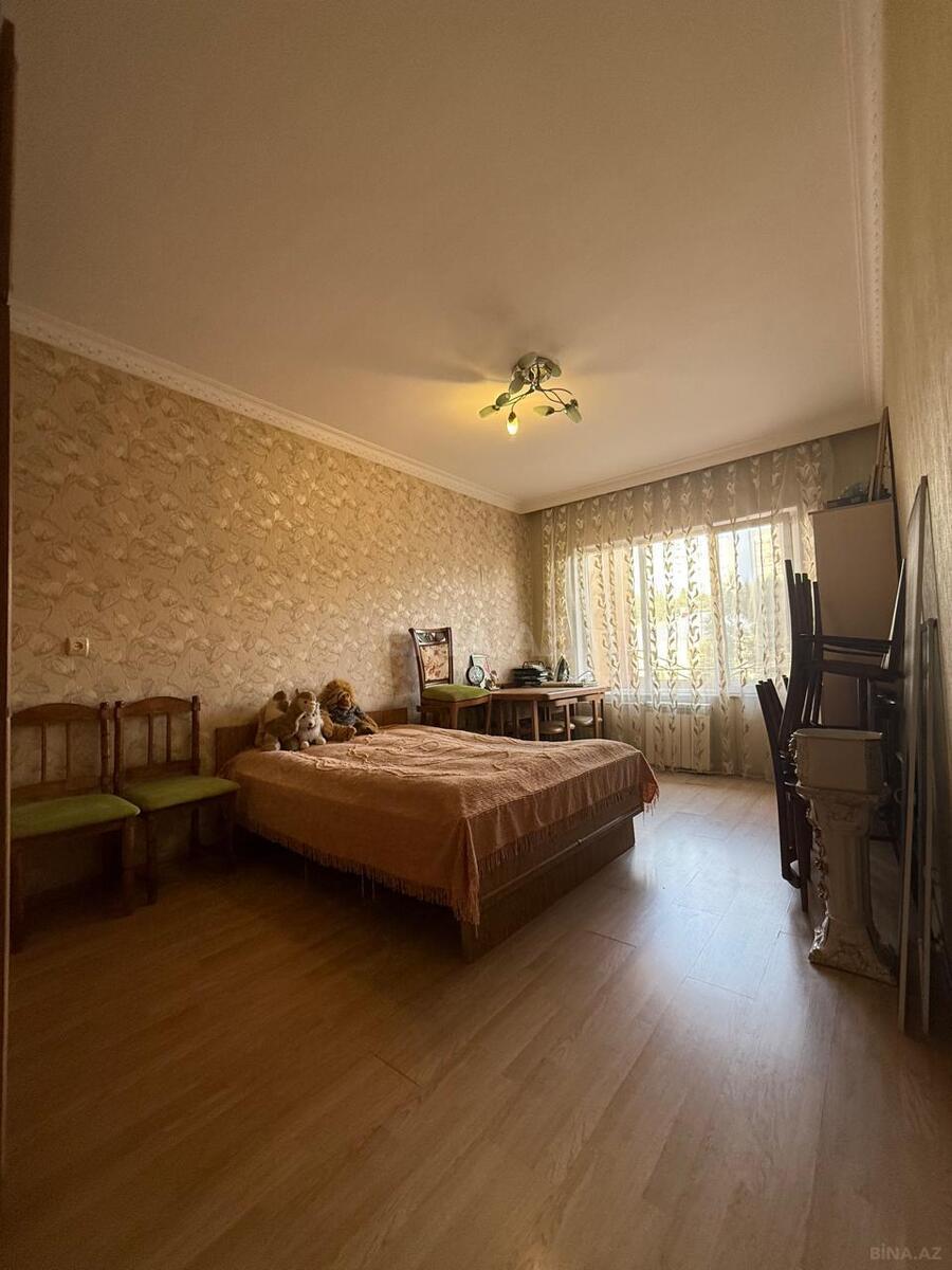 4 otaqlı Köhnə tikili, Əhmədli q., Bakı