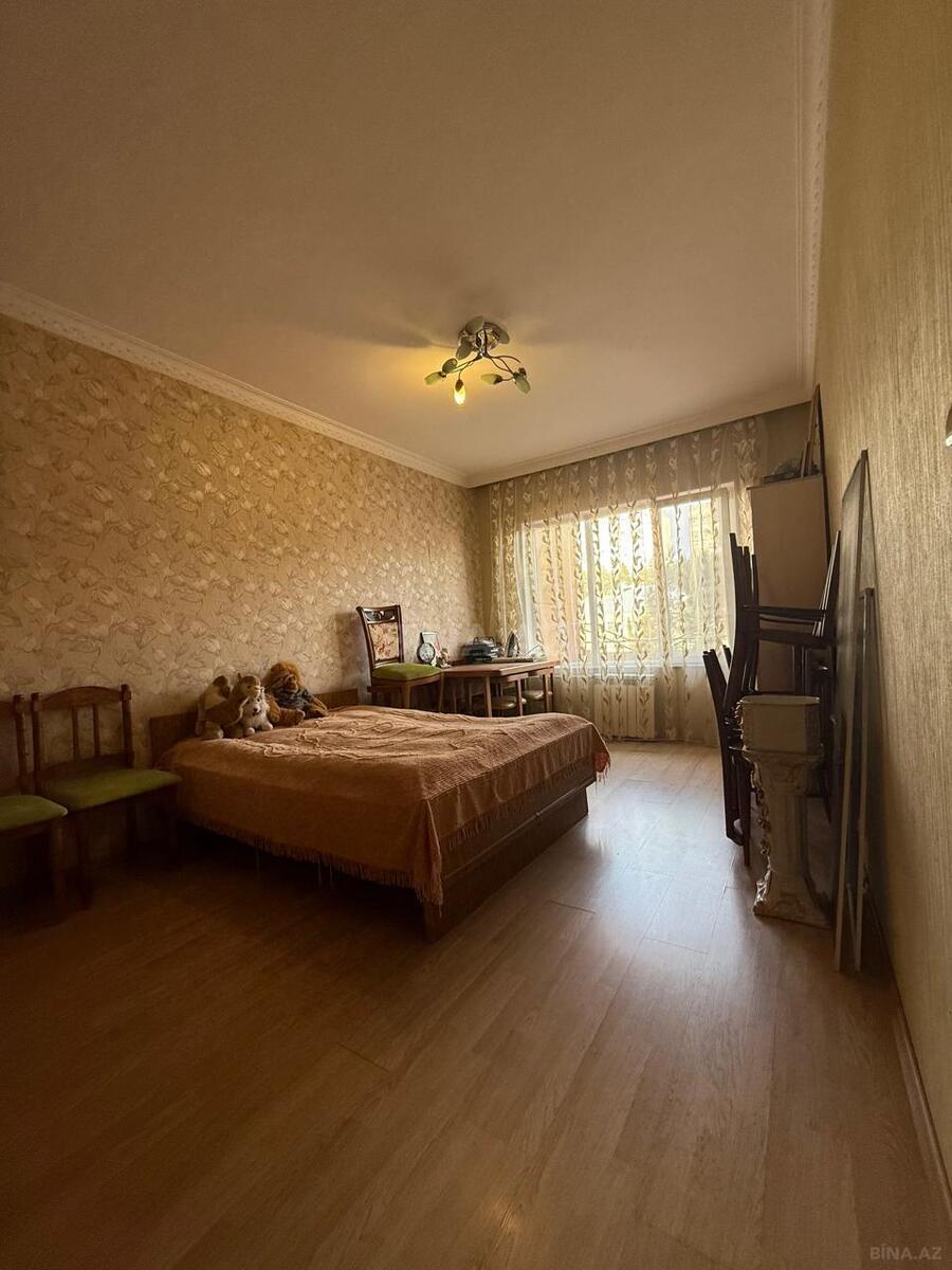 4 otaqlı Köhnə tikili, Əhmədli q., Bakı