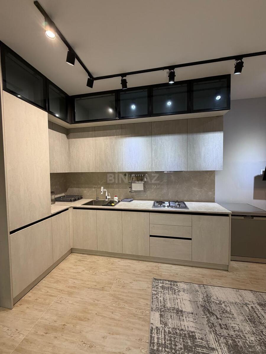 3 otaqlı Yeni tikili, Şah İsmayıl Xətai m., Bakı