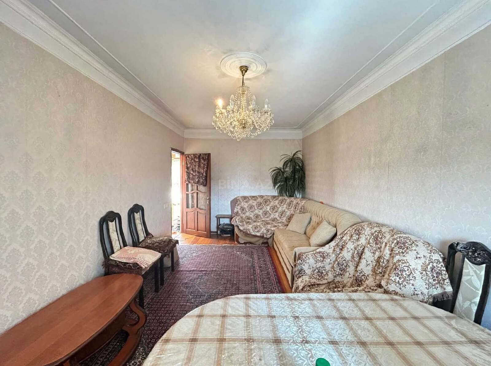 3 otaqlı Köhnə tikili, Neftçilər m., Bakı