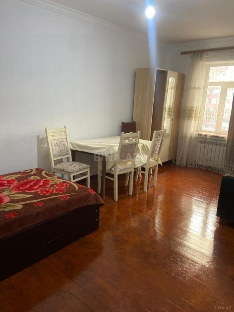 2 otaqlı Köhnə tikili, Həzi Aslanov m., Bakı