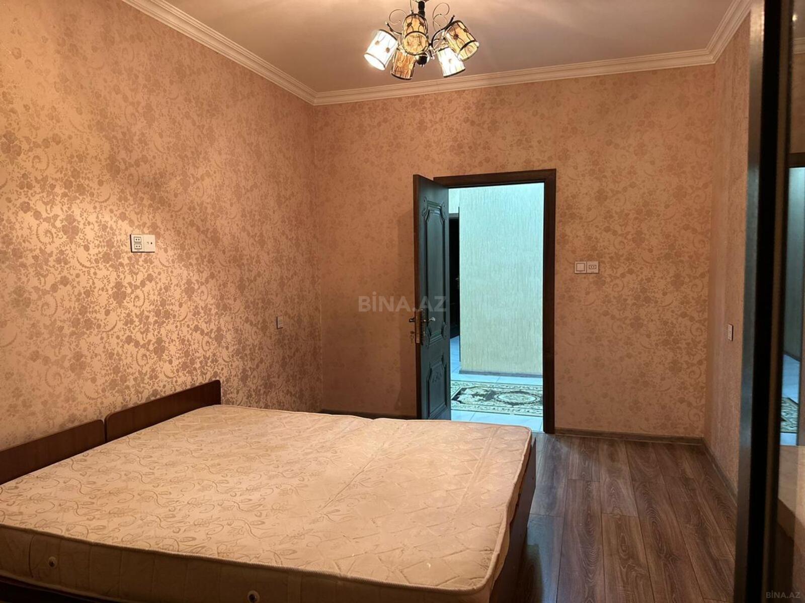 5 otaqlı Köhnə tikili, Xalqlar Dostluğu m., Bakı