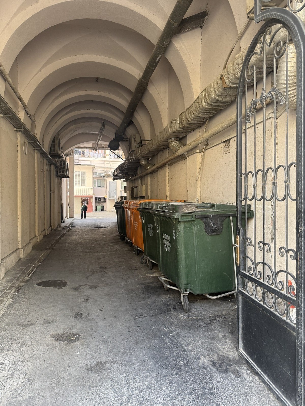 2 otaqlı Köhnə tikili, Sahil m., Bakı