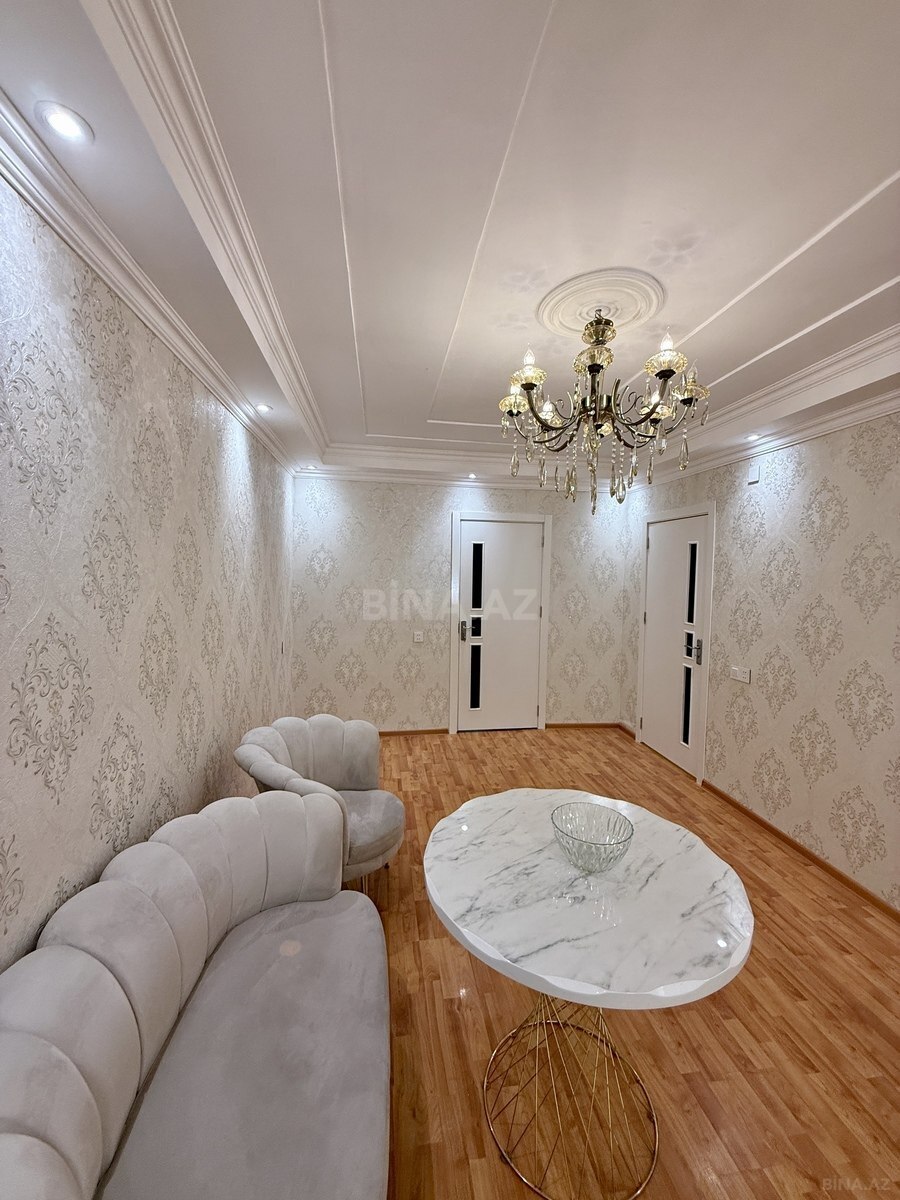 2 otaqlı Köhnə tikili, Elmlər Akademiyası m., Bakı