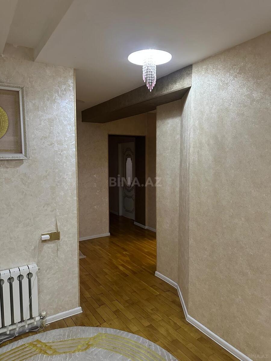 3 otaqlı Yeni tikili, Bakıxanov q., Bakı