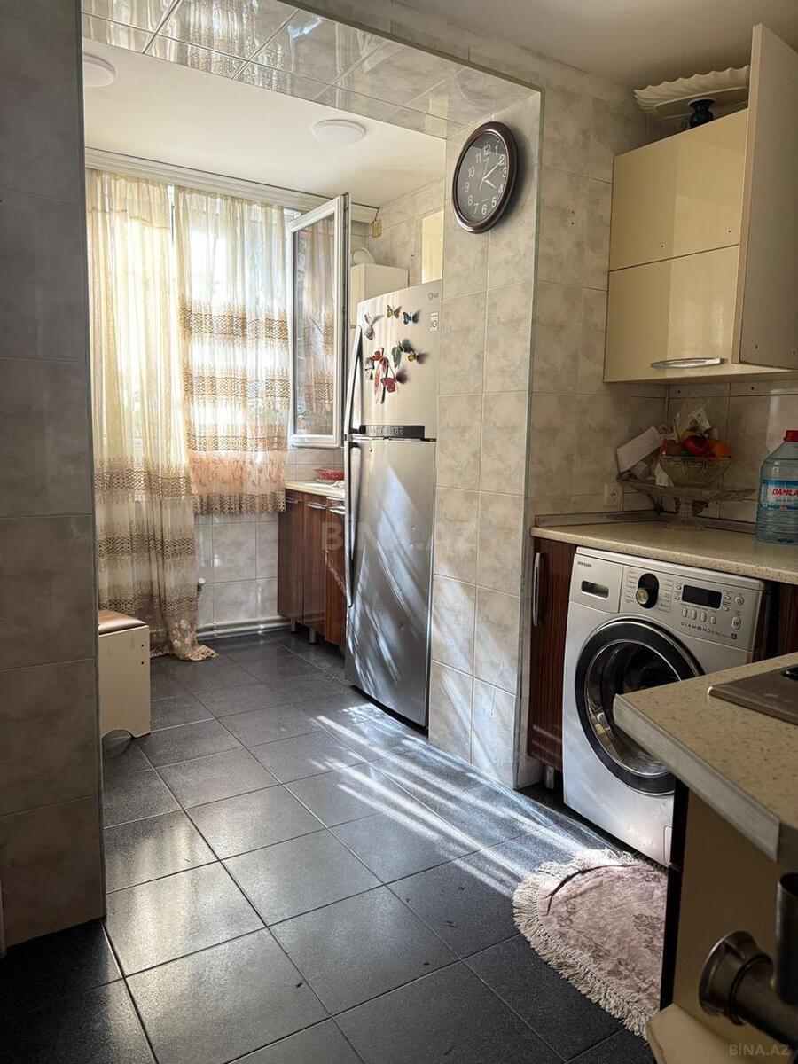 2 otaqlı Köhnə tikili, Elmlər Akademiyası m., Bakı