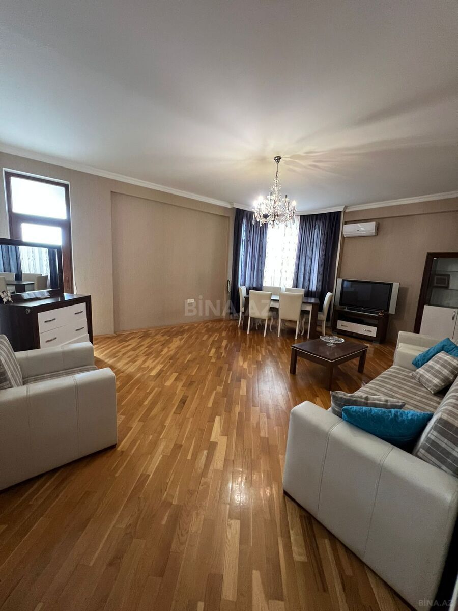 3 otaqlı Yeni tikili, 8 Noyabr m., Bakı