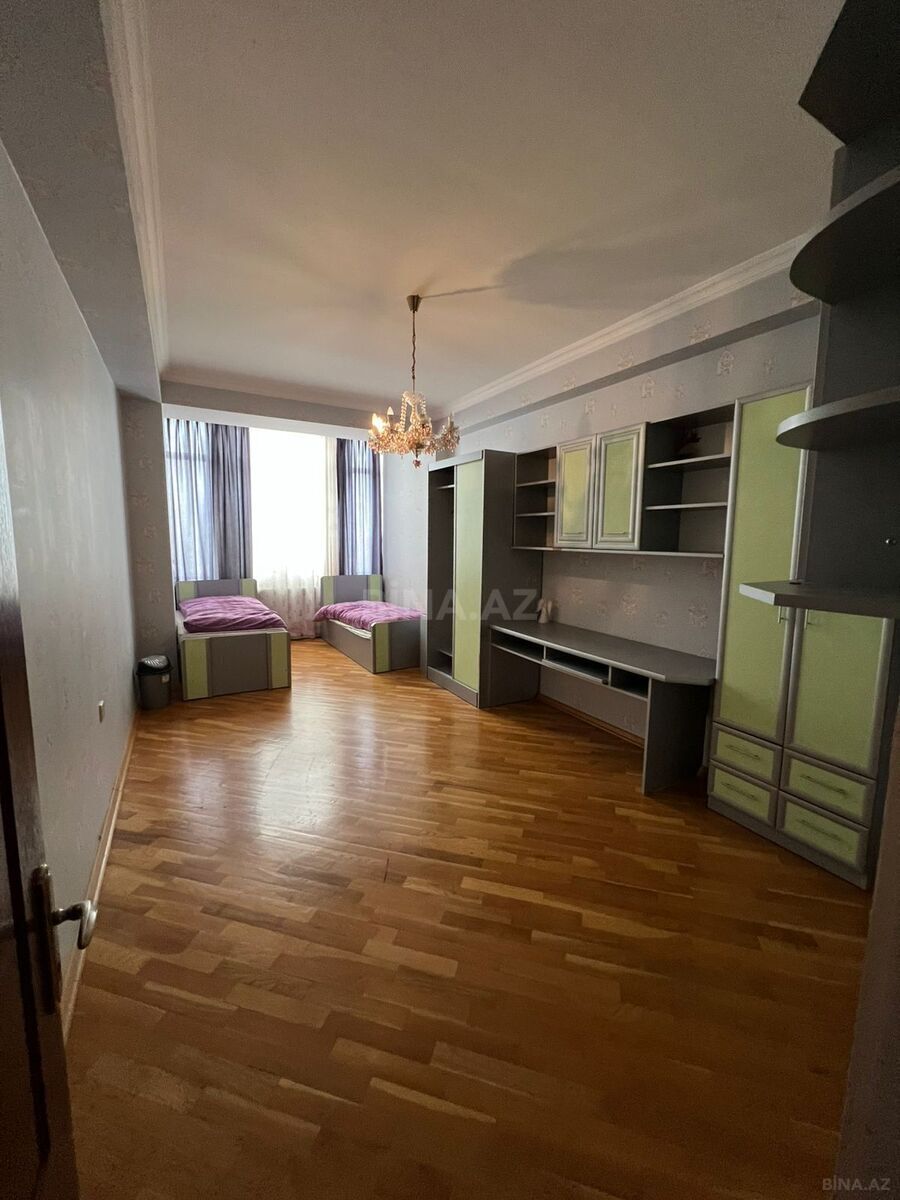 3 otaqlı Yeni tikili, 8 Noyabr m., Bakı